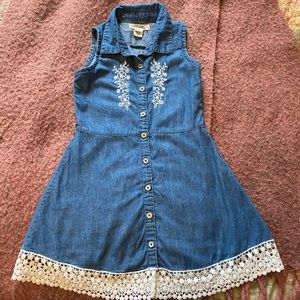 Girls denim dress size 5/6
